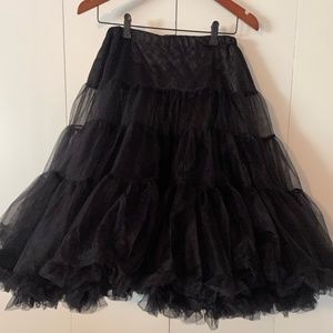 XS-M Black Hell Bunny Petticoat (Crinoline)
